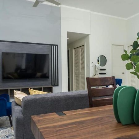 Via Apartment - New Kingston - Fully Ac Εξωτερικό φωτογραφία