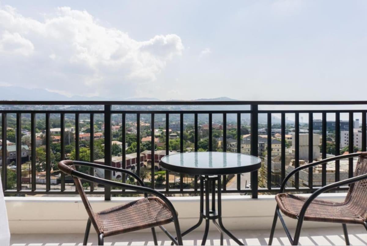 Via Apartment - New Kingston - Fully Ac Εξωτερικό φωτογραφία