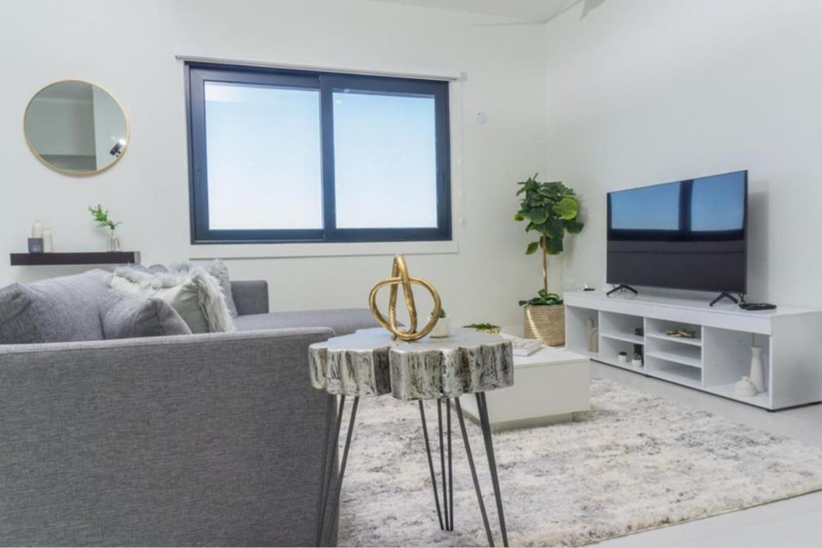 Via Apartment - New Kingston - Fully Ac Εξωτερικό φωτογραφία