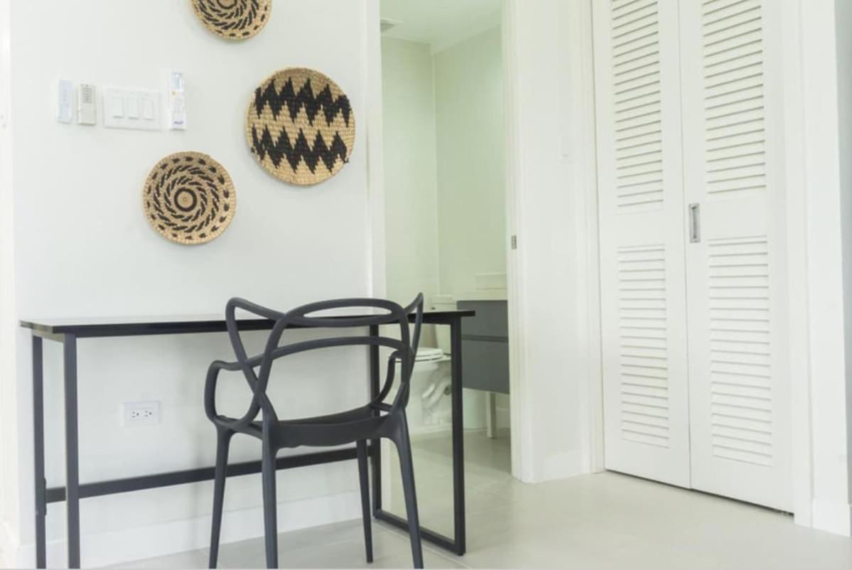 Via Apartment - New Kingston - Fully Ac Εξωτερικό φωτογραφία