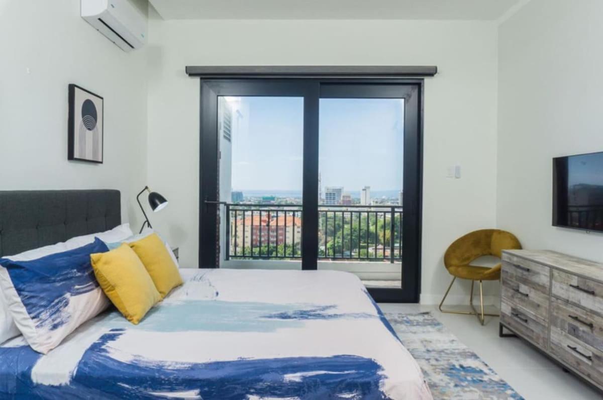 Via Apartment - New Kingston - Fully Ac Εξωτερικό φωτογραφία